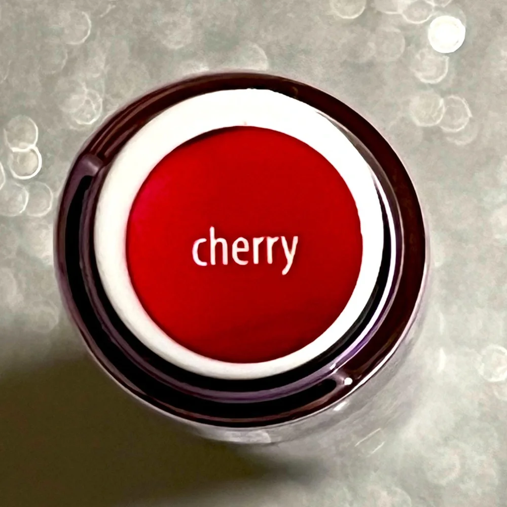 TARTE. Maracuja Jucy Lip Butter. Color Cherry. 2.7g/0.095oz 💄💋